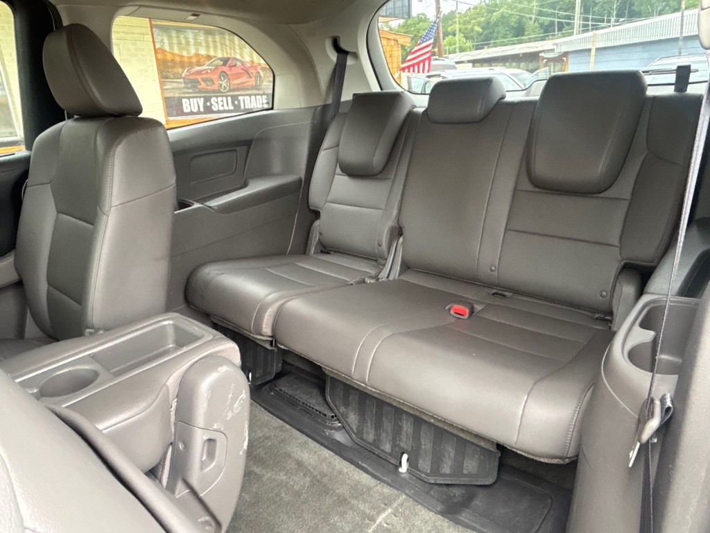 2015 Honda Odyssey Image 13
