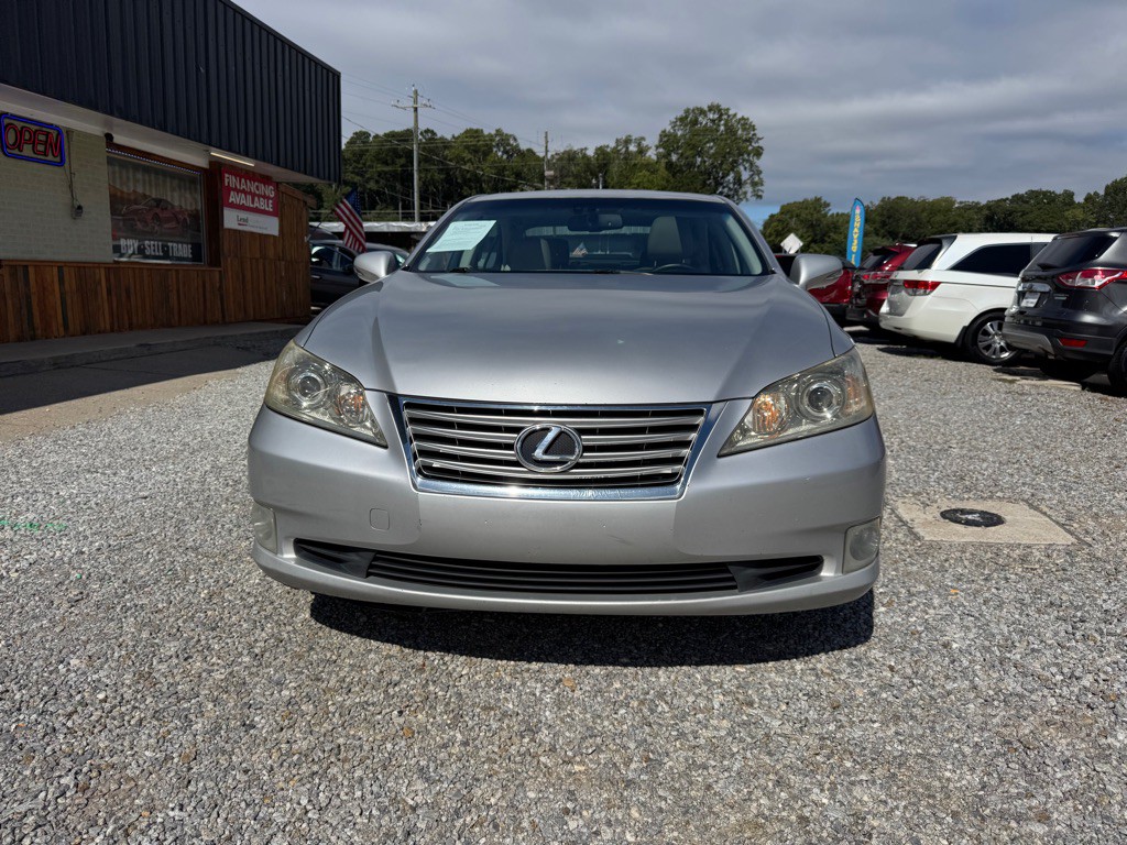 2010 Lexus ES Image 2