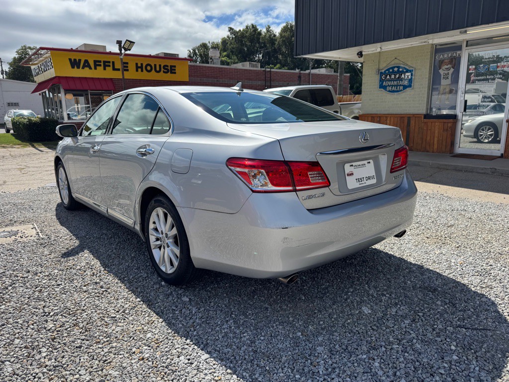 2010 Lexus ES Image 8