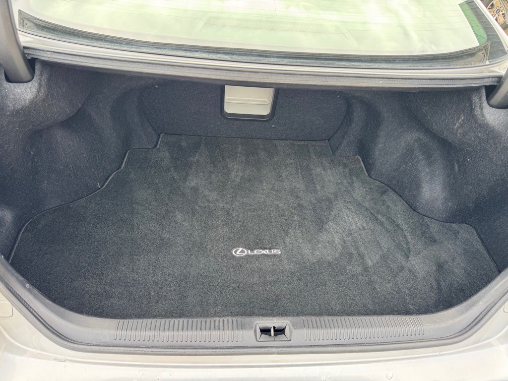 2010 Lexus ES Image 15