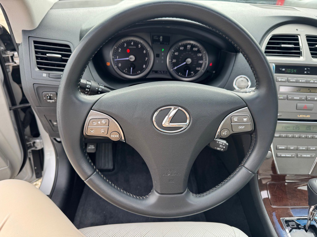 2010 Lexus ES Image 19