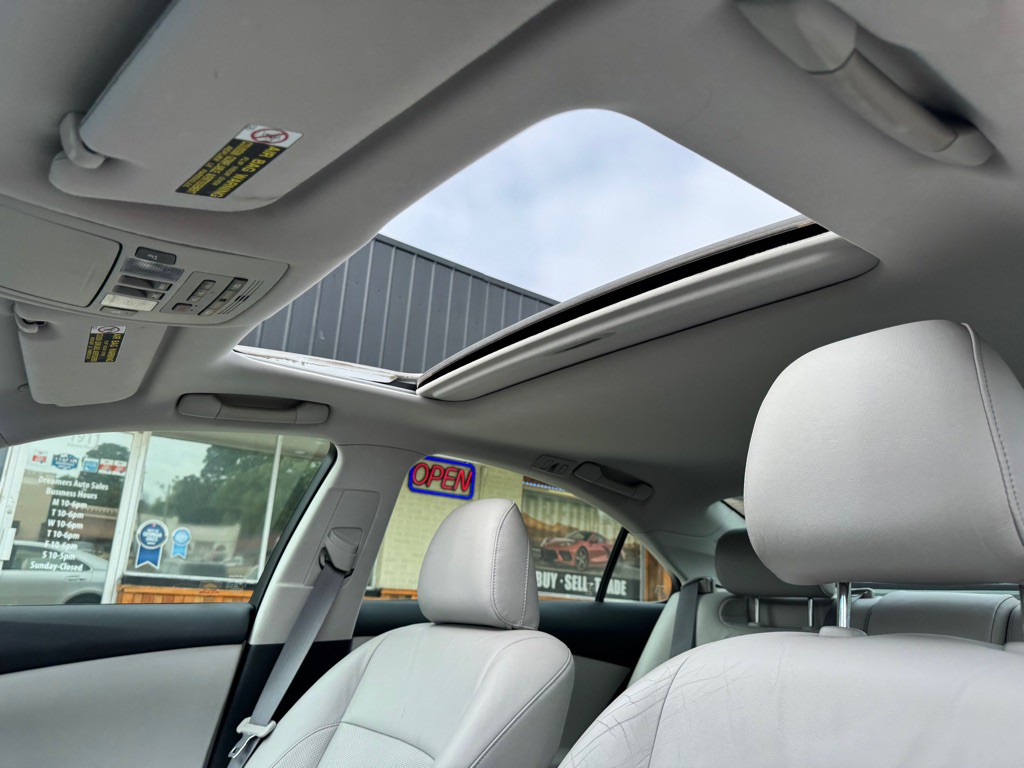 2010 Lexus ES Image 23