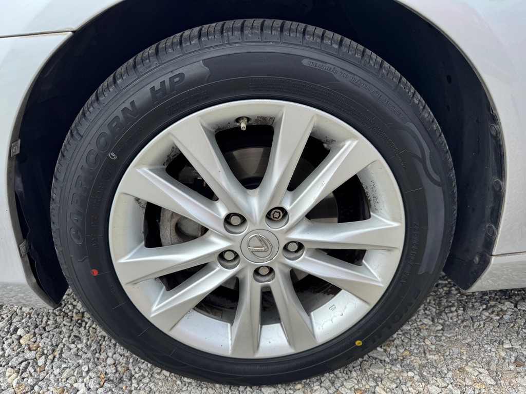 2010 Lexus ES Image 25