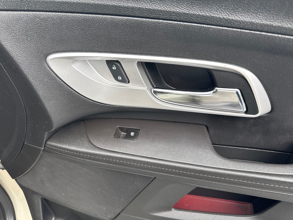 2016 Chevrolet Equinox Image 13