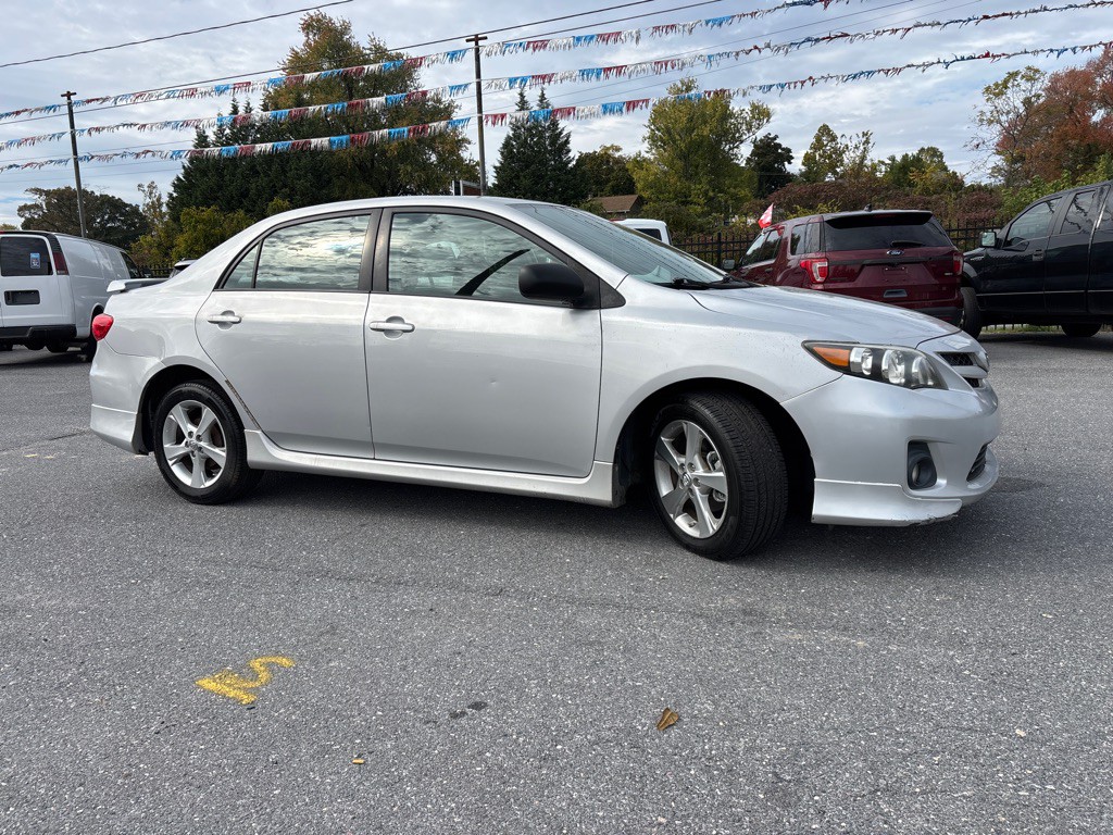 2011 Toyota Corolla Image 3