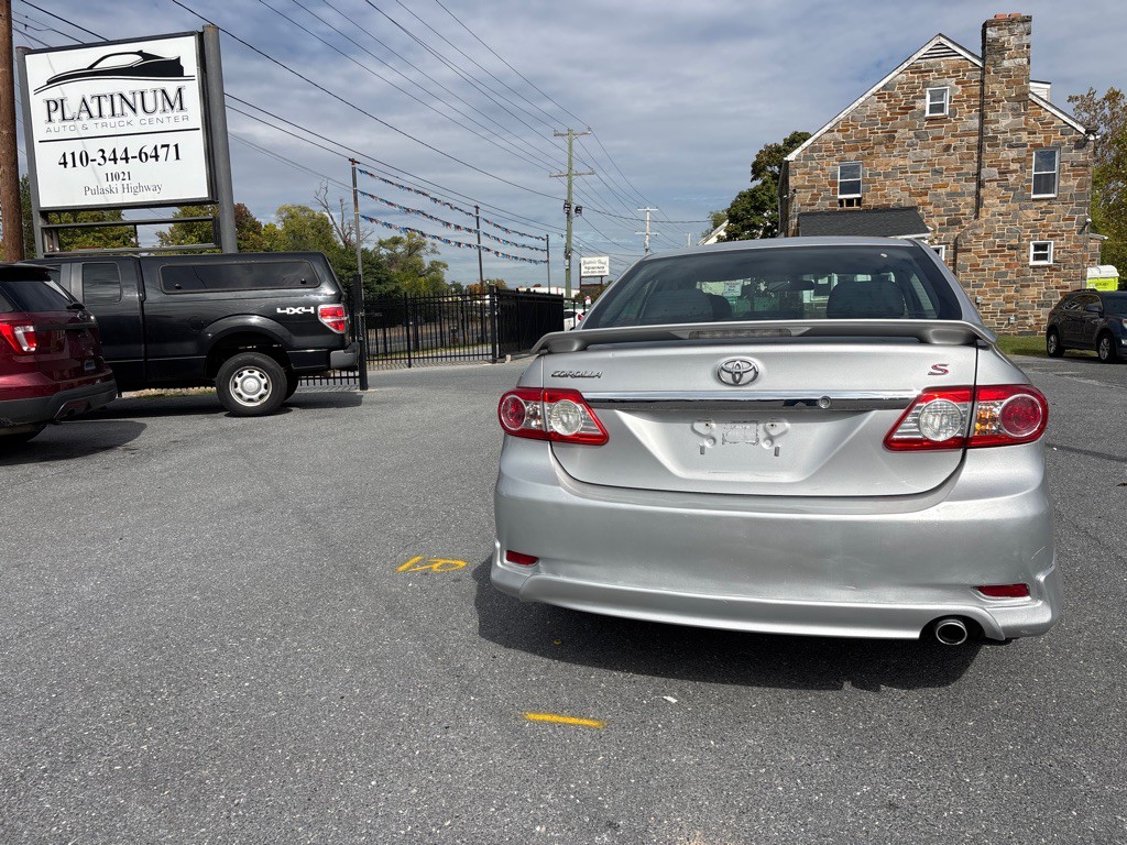 2011 Toyota Corolla Image 5