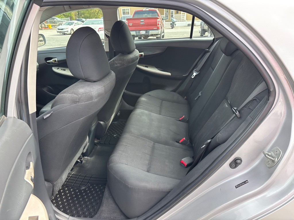 2011 Toyota Corolla Image 18