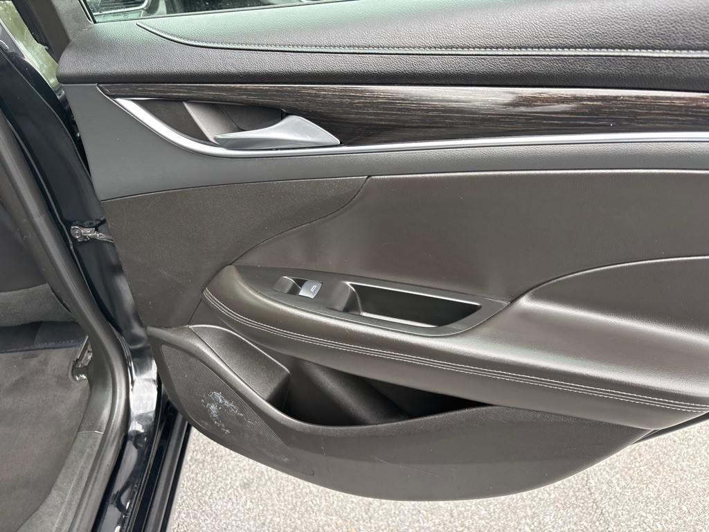 2017 Buick Lacrosse Image 11