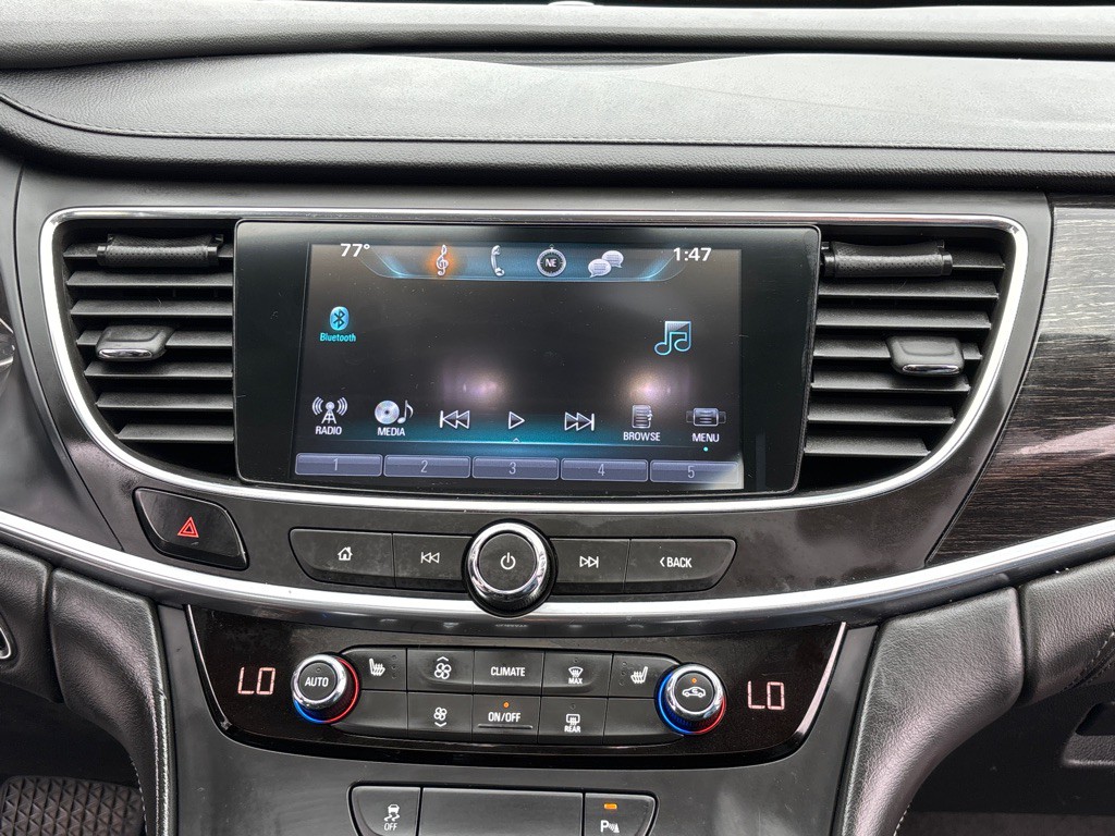 2017 Buick Lacrosse Image 13