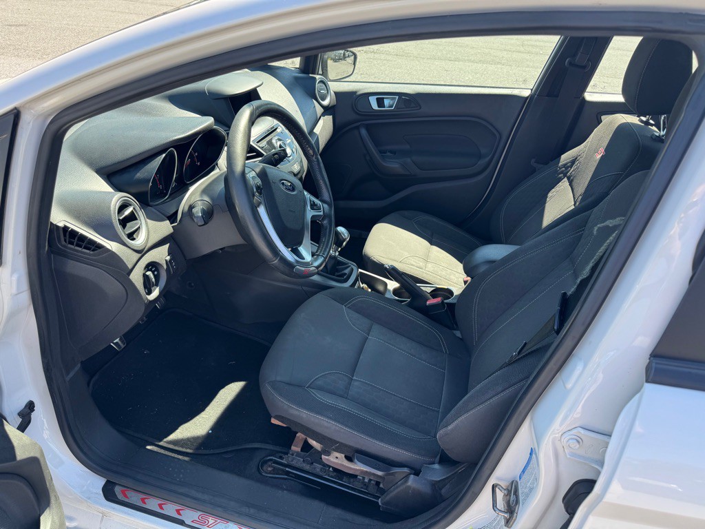 2016 Ford Fiesta Image 7