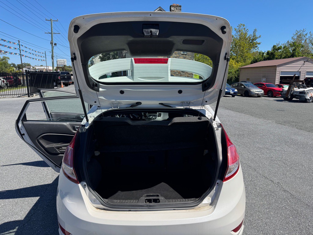 2016 Ford Fiesta Image 15