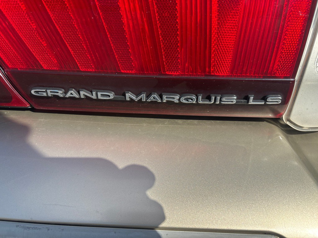 1999 Mercury Grand Marquis Image 6