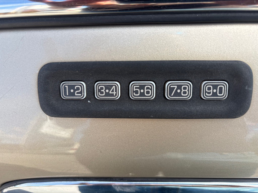 1999 Mercury Grand Marquis Image 7