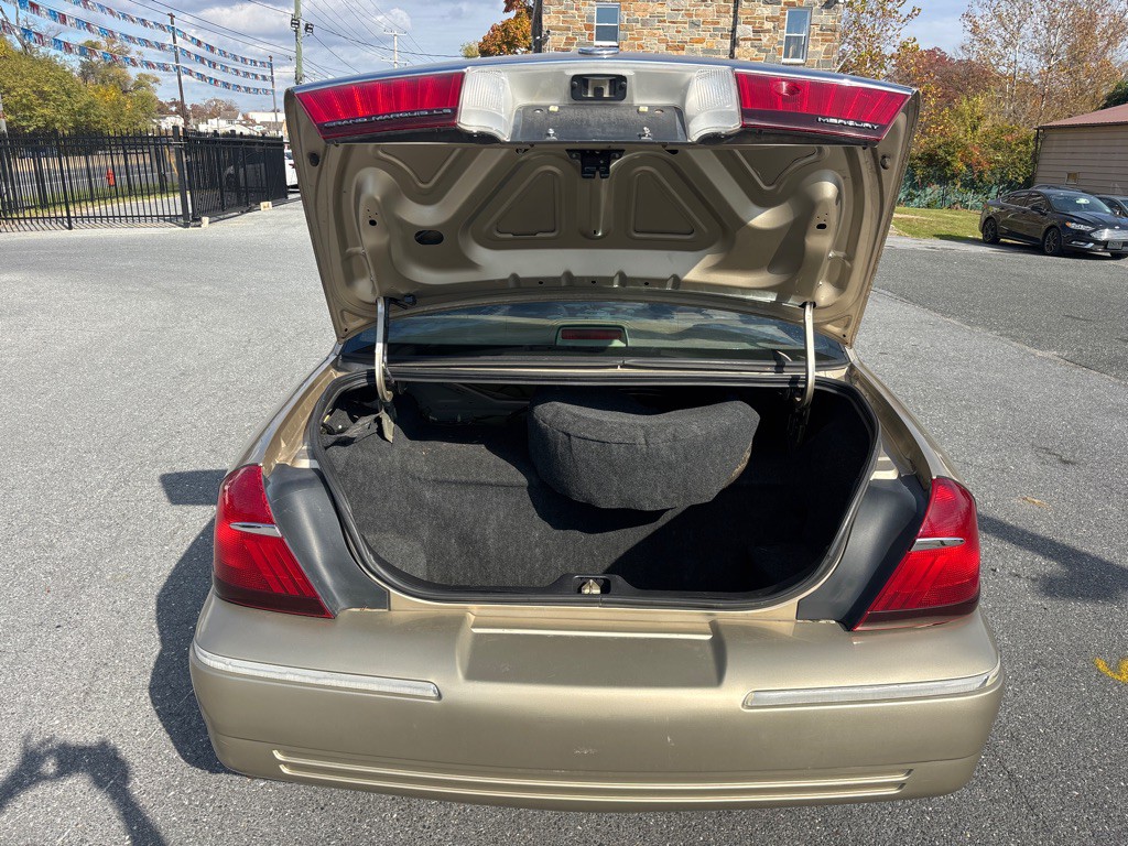 1999 Mercury Grand Marquis Image 13