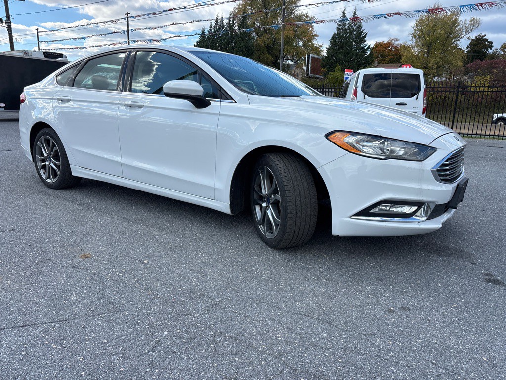 2017 Ford Fusion Image 3
