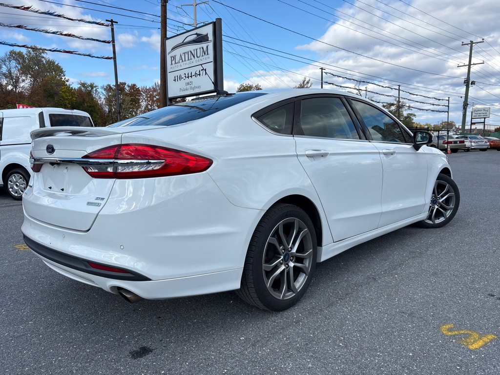 2017 Ford Fusion Image 4