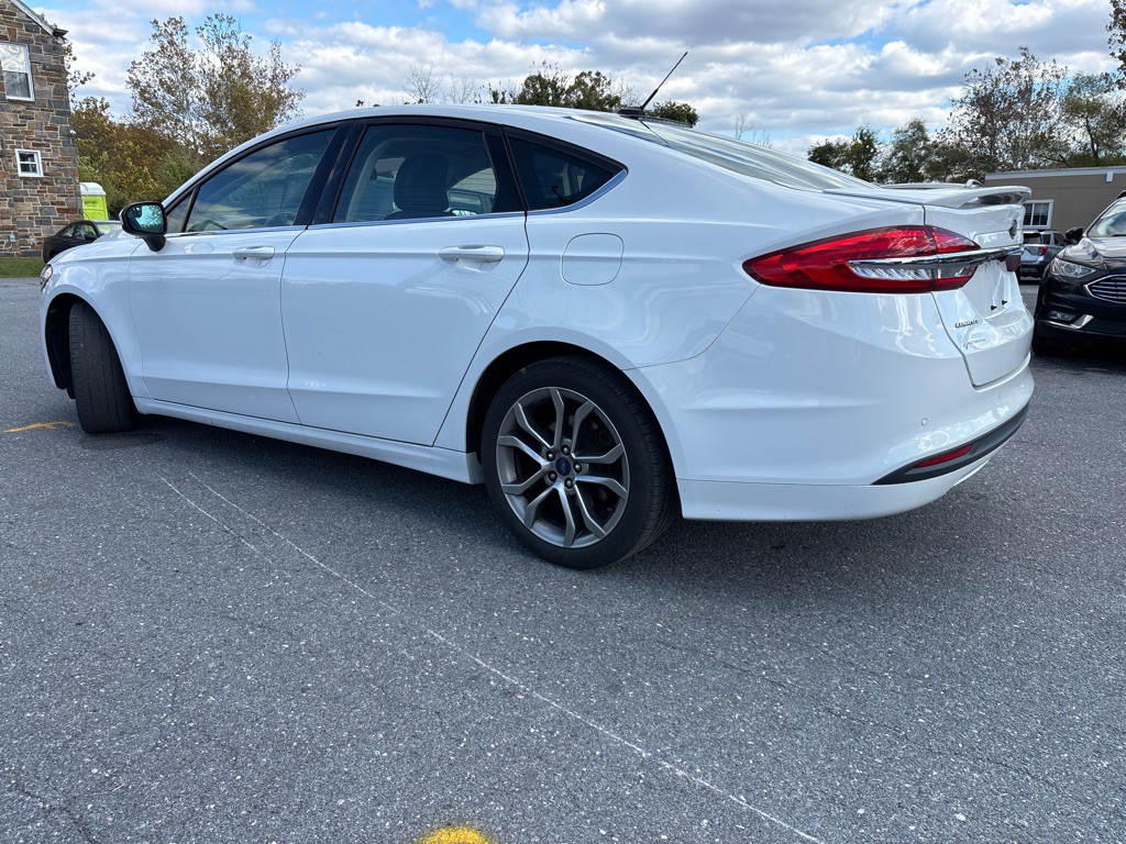 2017 Ford Fusion Image 6