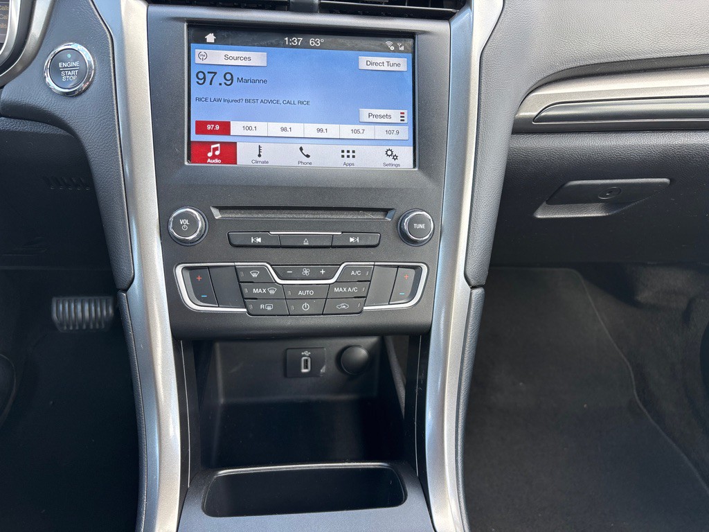 2017 Ford Fusion Image 13