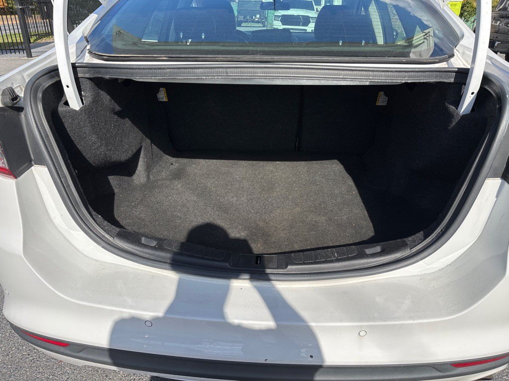 2017 Ford Fusion Image 19