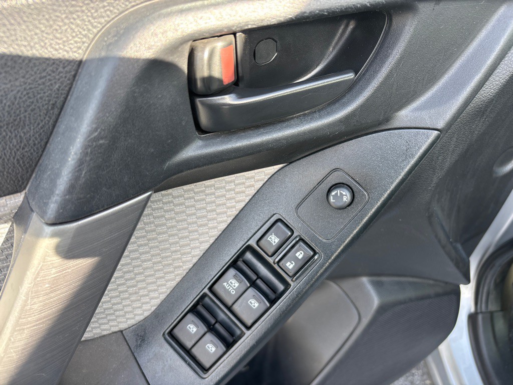 2018 Subaru Forester Image 9