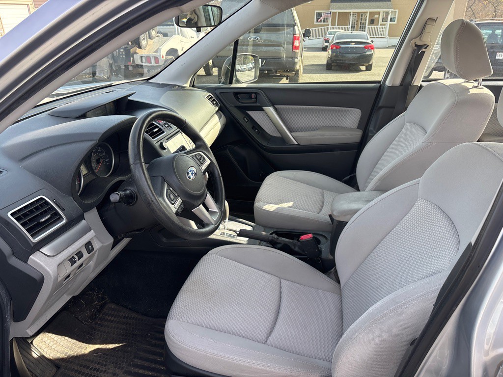 2018 Subaru Forester Image 18