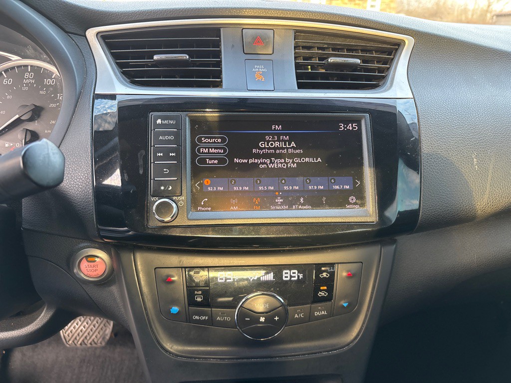 2019 Nissan Sentra Image 9