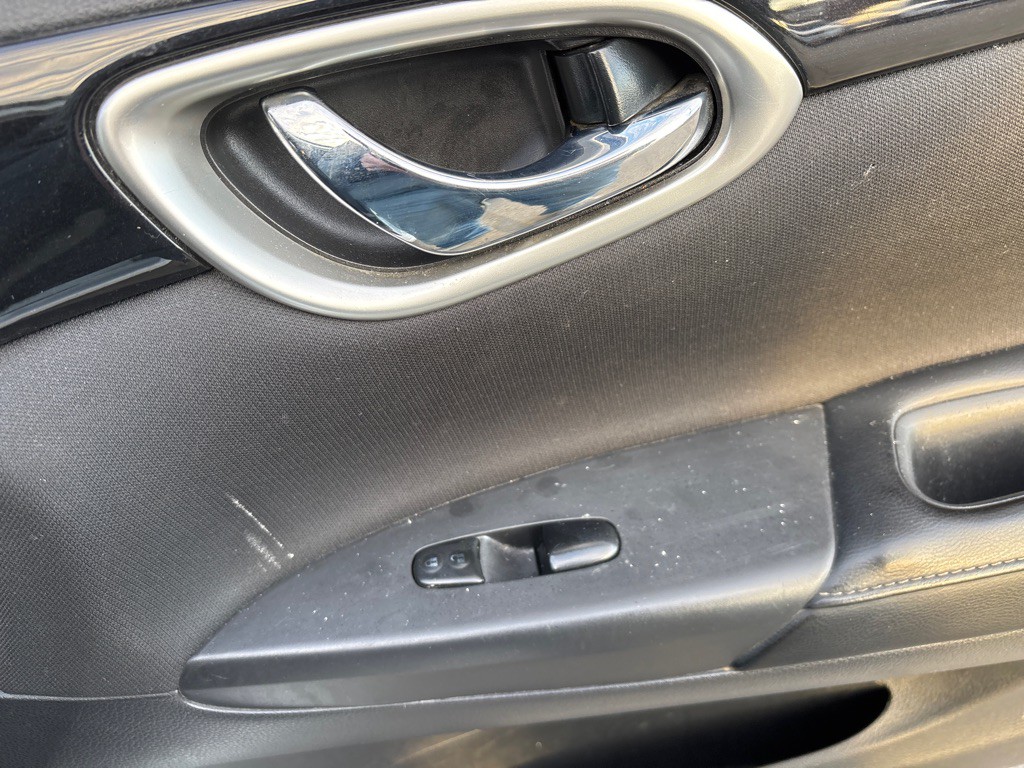 2019 Nissan Sentra Image 13