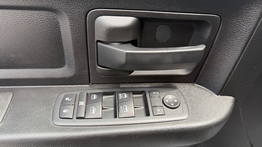 2020 RAM 1500 Image 8