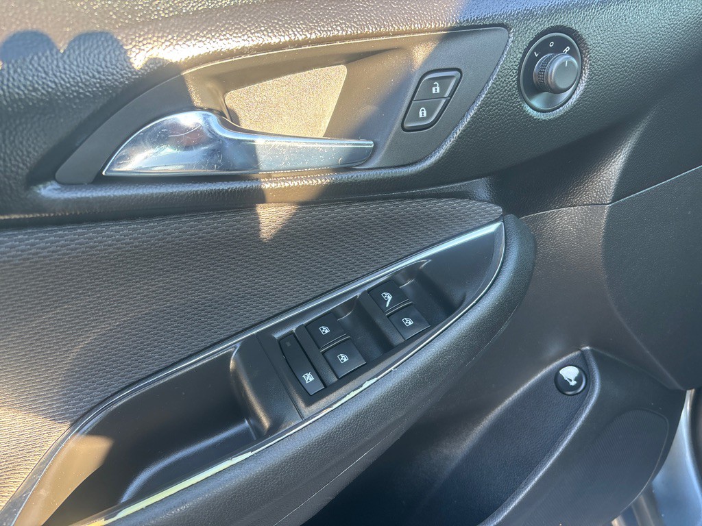 2018 Chevrolet Cruze Image 4