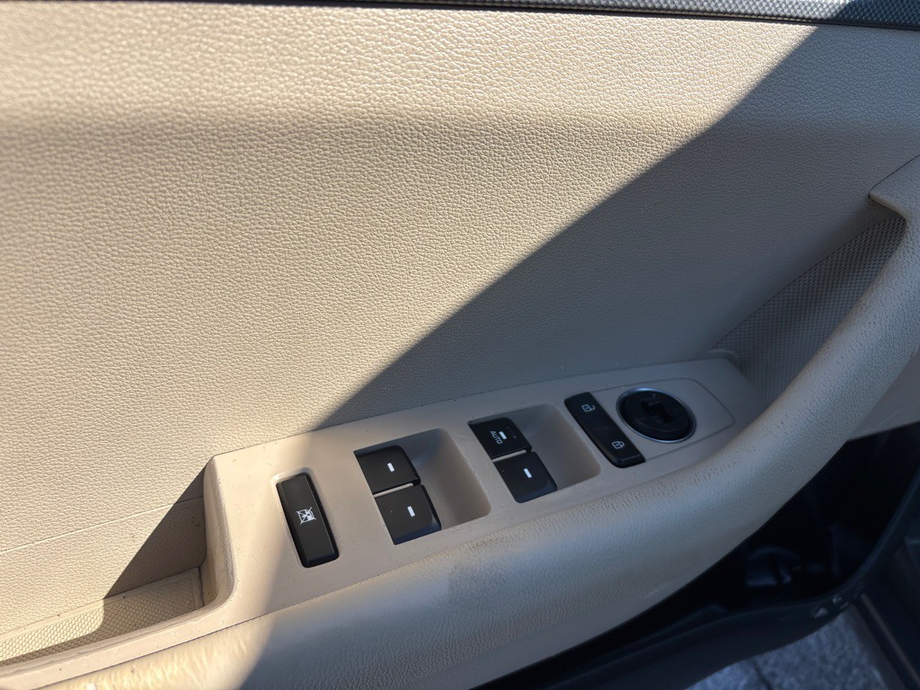 2017 Hyundai Sonata Image 5