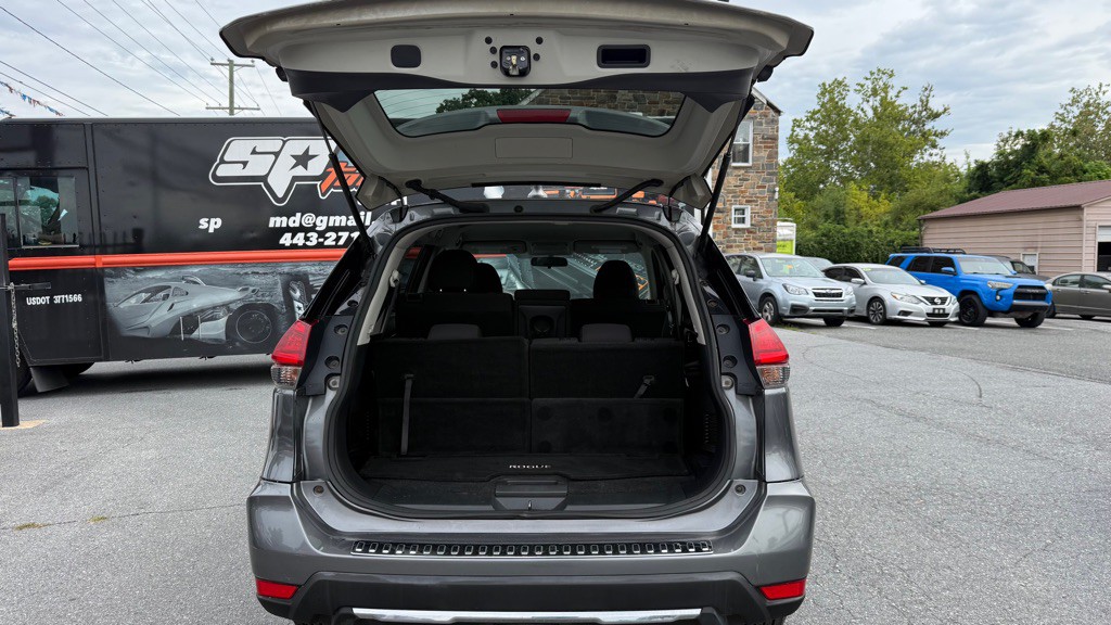 2017 Nissan Rogue Image 21