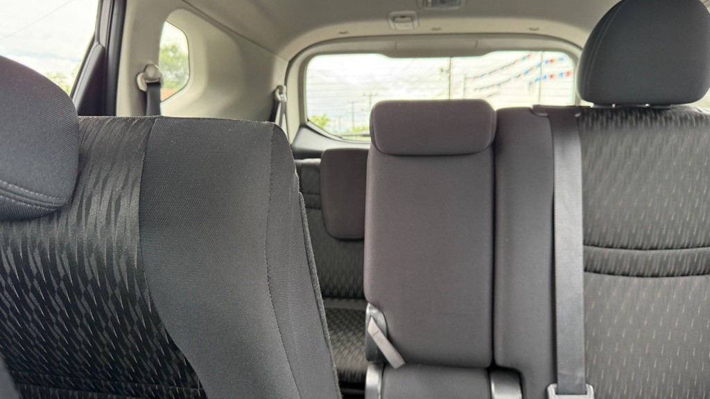 2017 Nissan Rogue Image 33