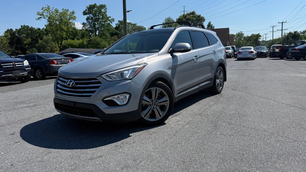 2015 Hyundai Santa Fe Image 1