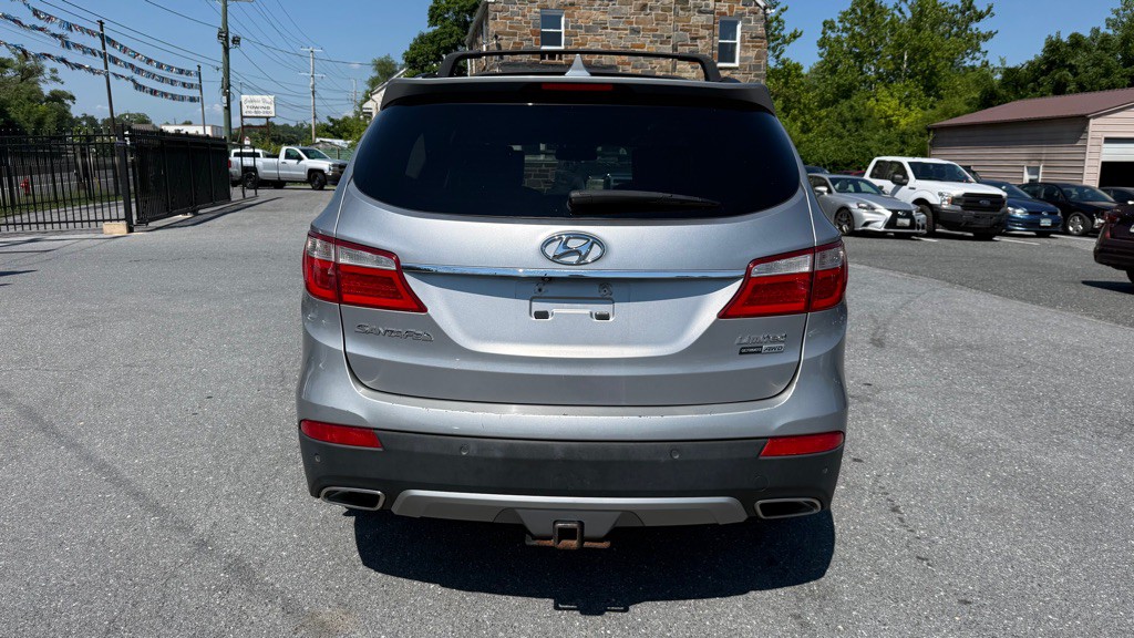 2015 Hyundai Santa Fe Image 5