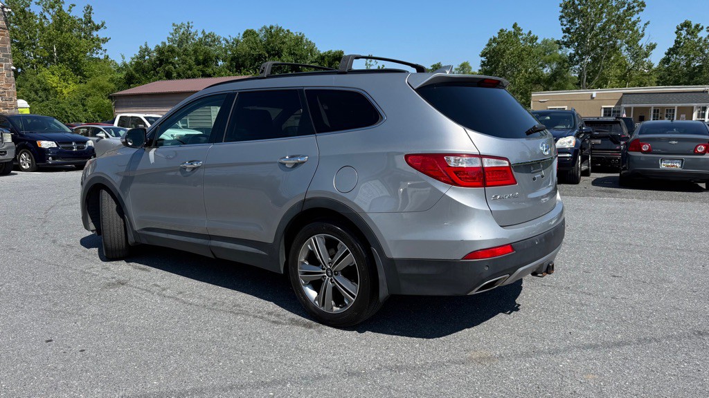 2015 Hyundai Santa Fe Image 6