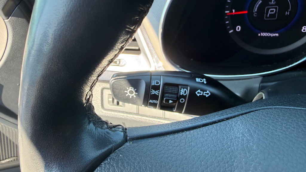2015 Hyundai Santa Fe Image 30