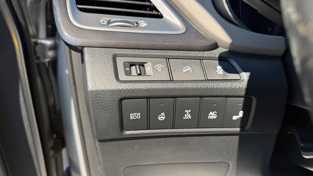 2015 Hyundai Santa Fe Image 31