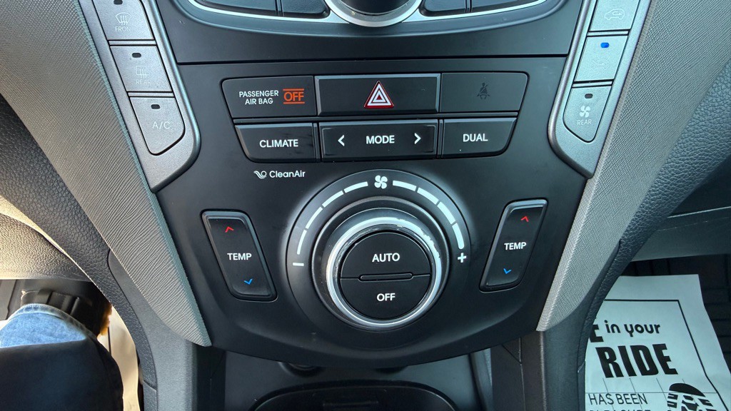 2015 Hyundai Santa Fe Image 33