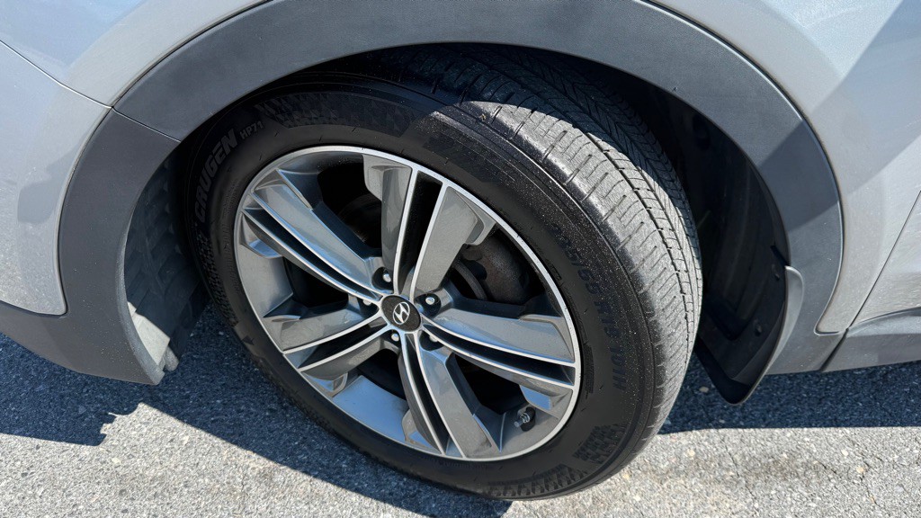 2015 Hyundai Santa Fe Image 37