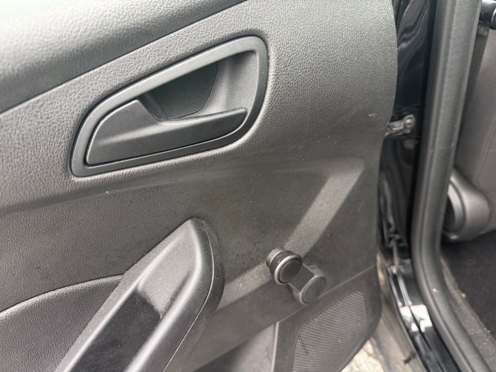 2015 Ford Focus Image 12