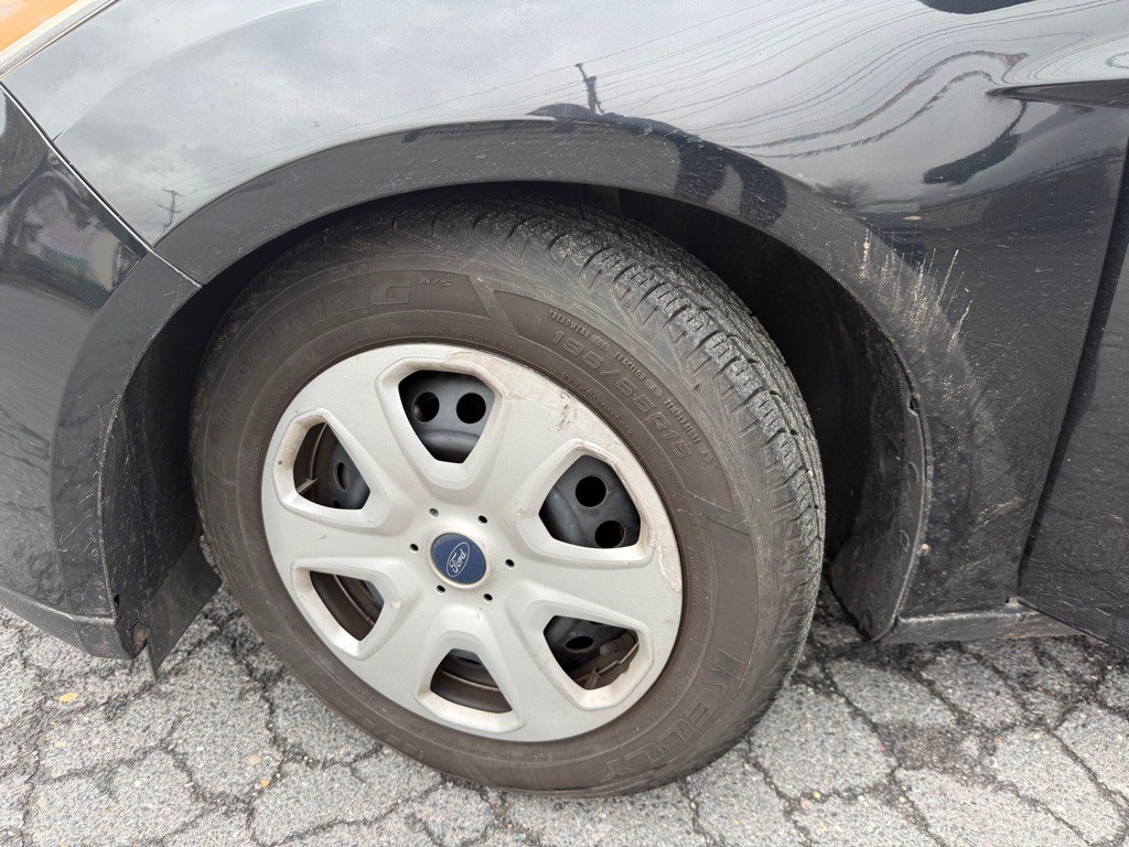 2015 Ford Focus Image 27