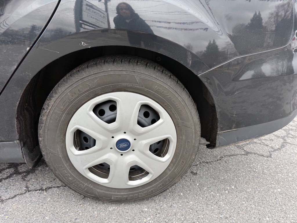 2015 Ford Focus Image 28