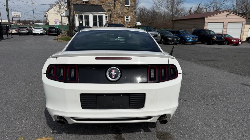 2013 Ford Mustang Image 4