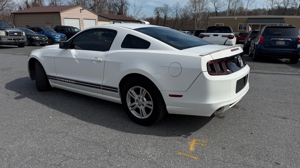2013 Ford Mustang Image 5
