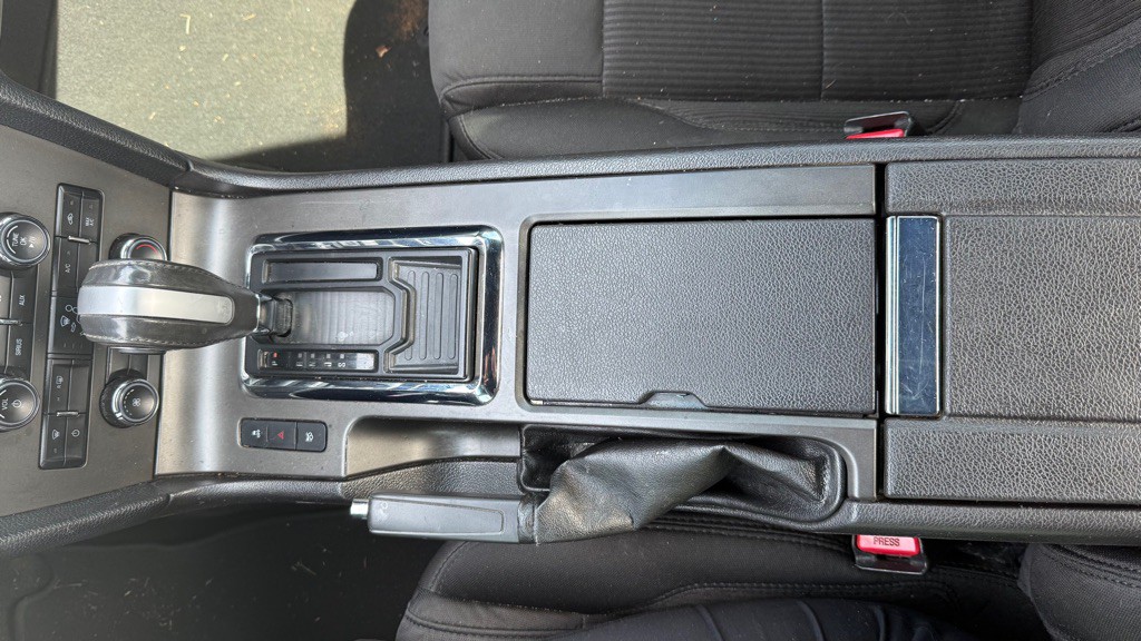 2013 Ford Mustang Image 21