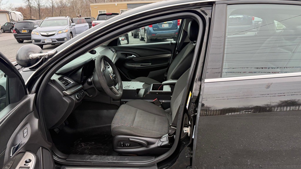 2016 Chevrolet Caprice Image 7