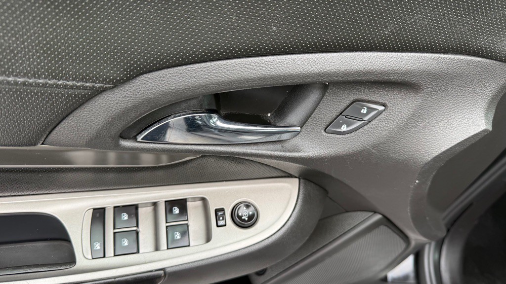 2016 Chevrolet Caprice Image 9