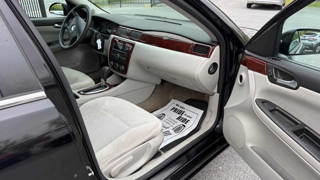 2007 Chevrolet Impala Image 13