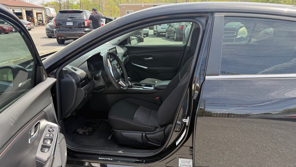 2022 Nissan Sentra Image 7