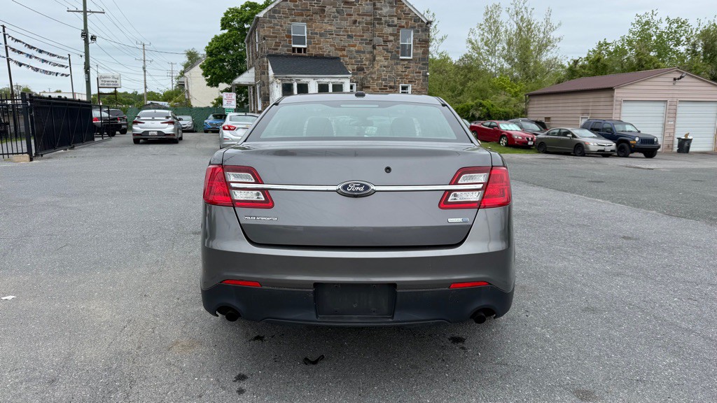 2016 Ford Taurus Image 5